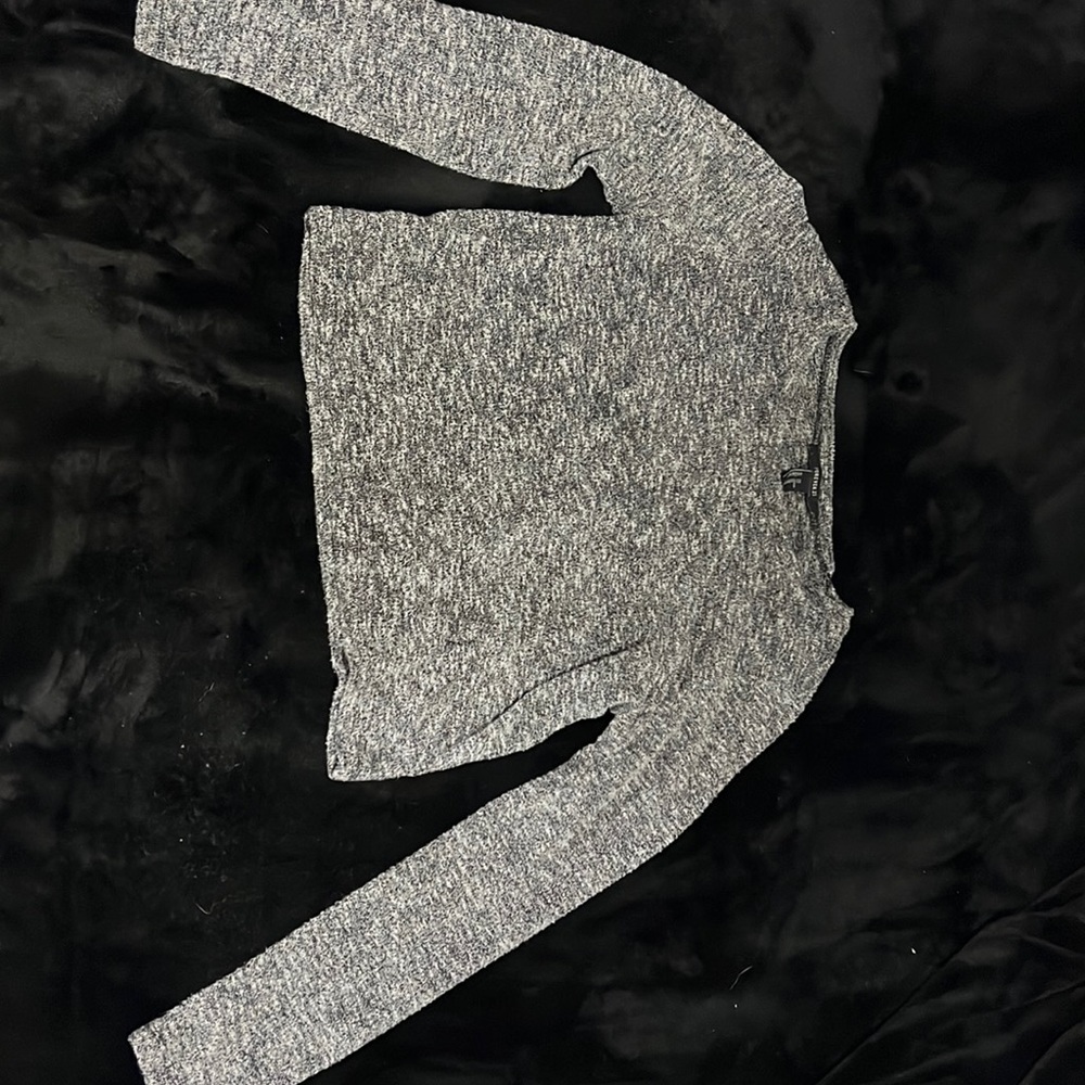 Forever 21 crew neck sweater